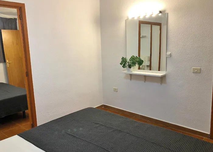 Elisa En Garden Con Piscina Climatizada דירה